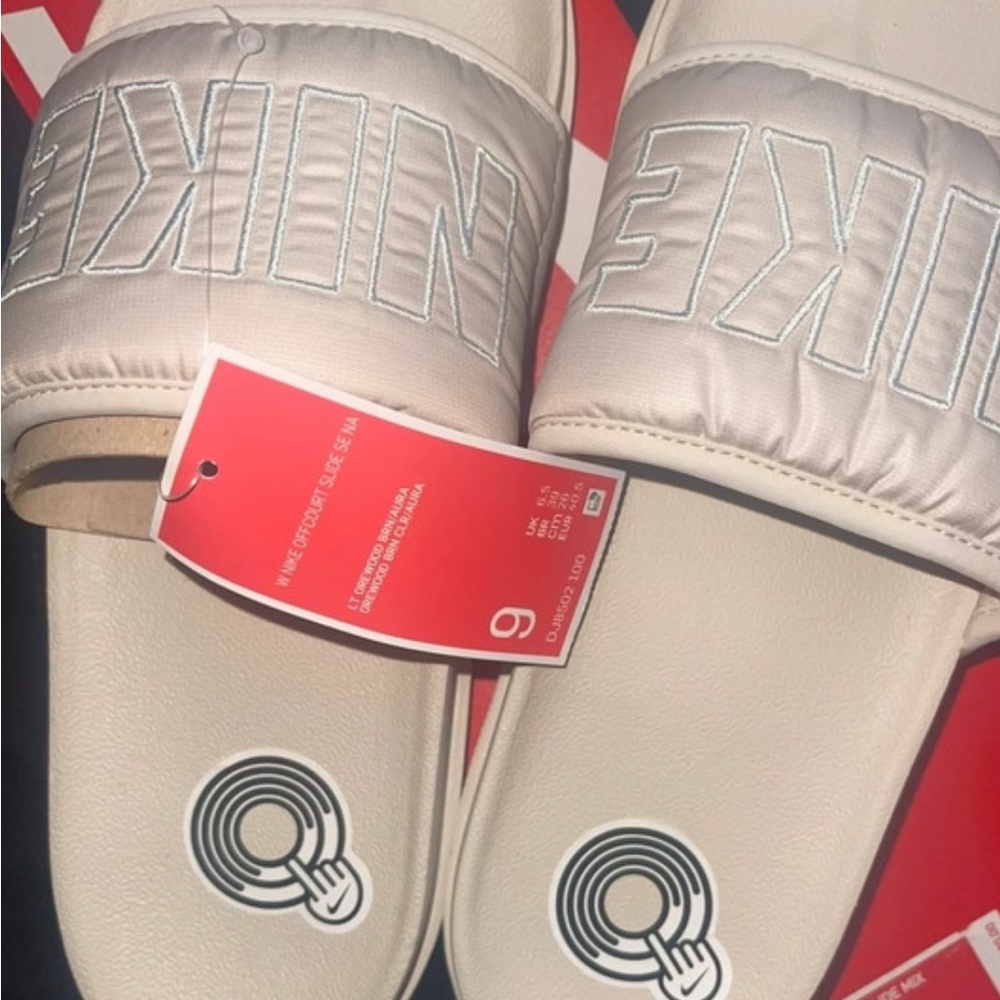 Nike sandal slides